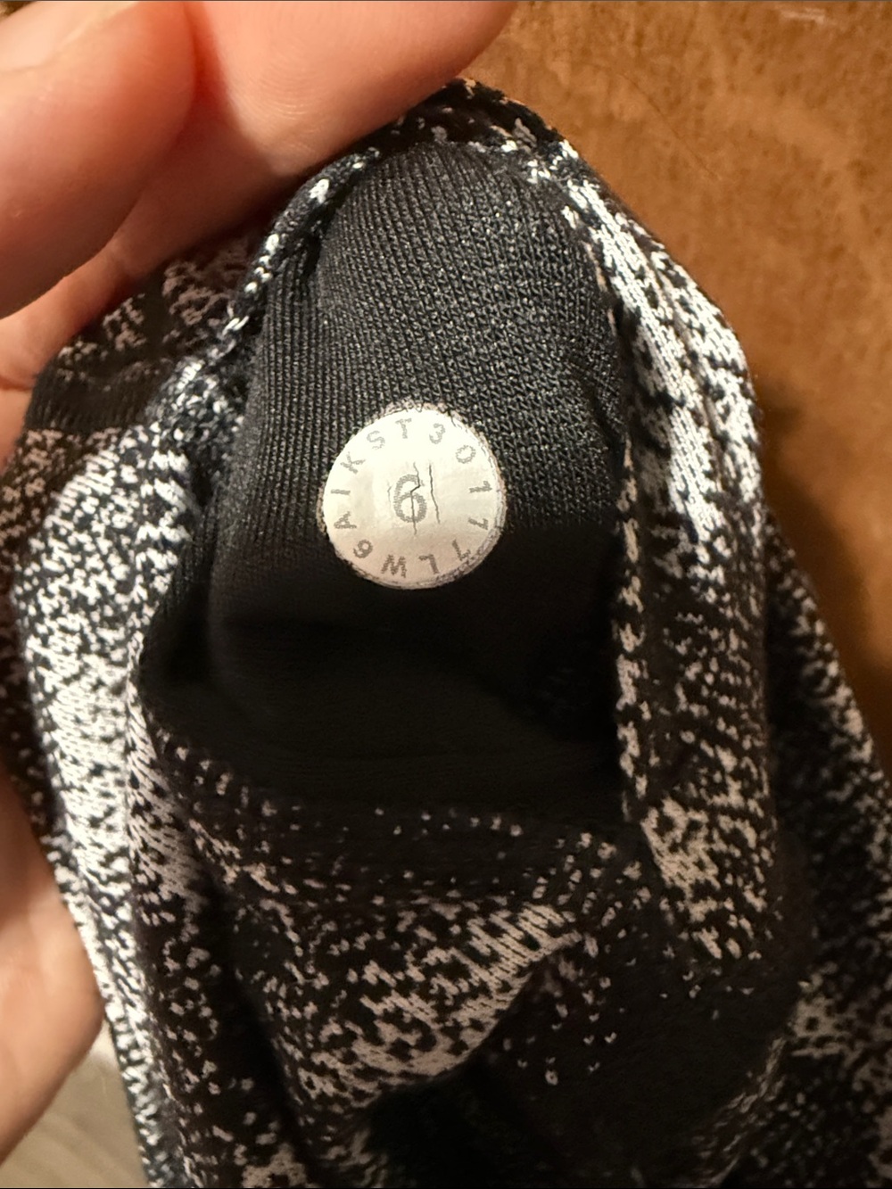 Lululemon Wonder Under Luon Hazy Days Cropped 22” Leggings Black/White Size 6 - Picture 5 of 10